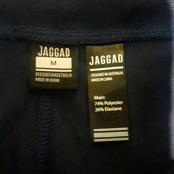 JAGGED navy silver writing work out Sports Gym Training Shorts -Size M like new - Picture 3 of 4